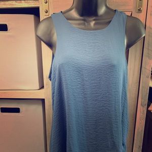 Ana dressy tank size M